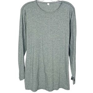Lululemon women’s crew neck long sleeve top size 8 thumb holes heather gray